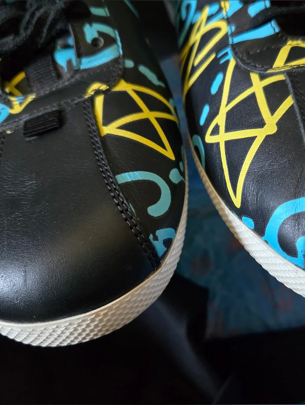 Gucci High Top Ghost Graffiti Print Limited Edition Streetwear Sneakers With Box